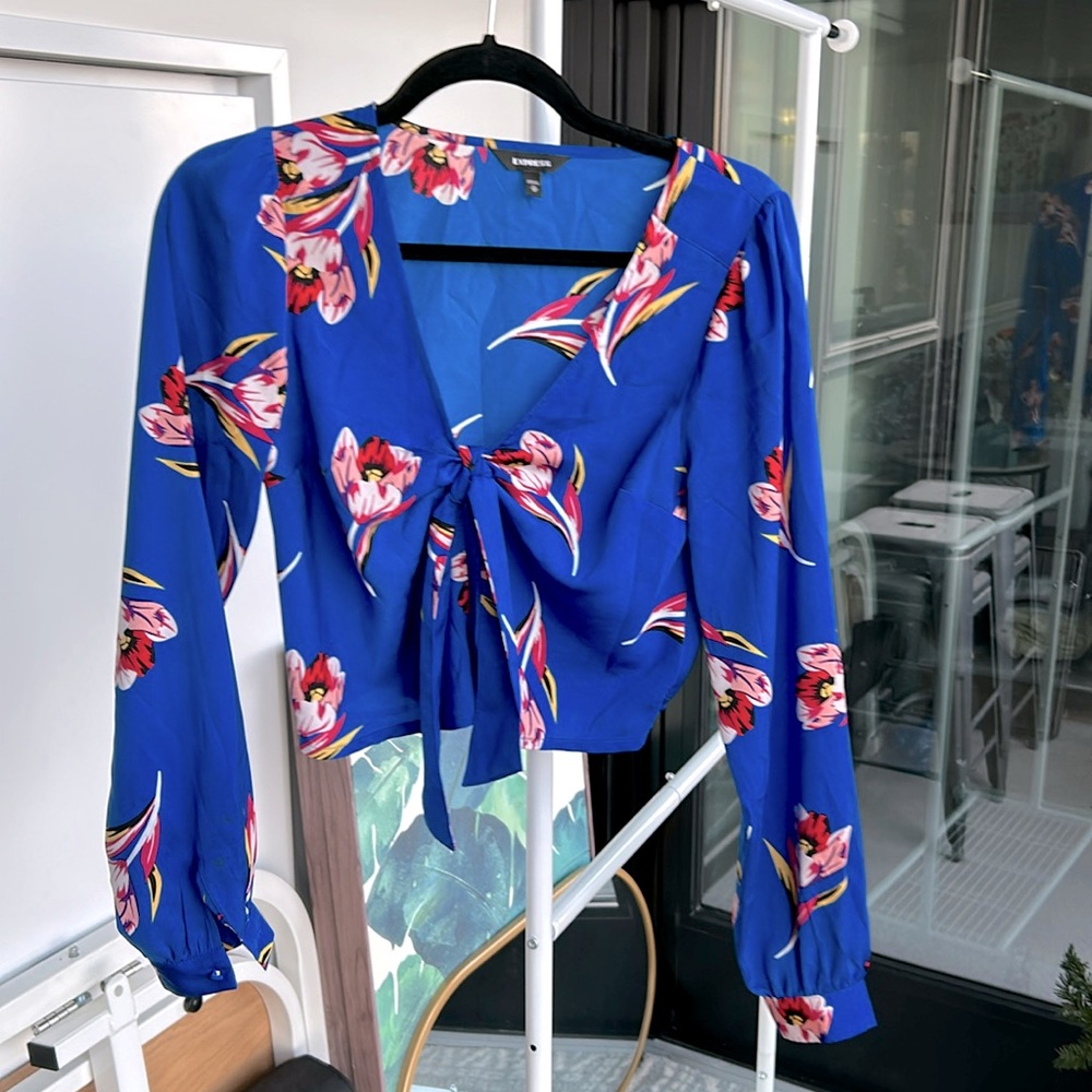 Express long-sleeved floral crop top XS